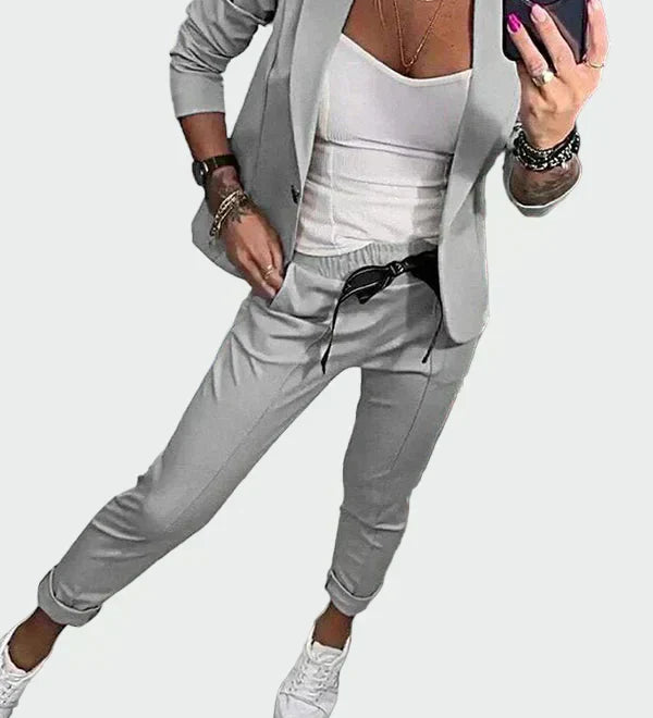 Leia | Elegants divdaļīgs uzvalks