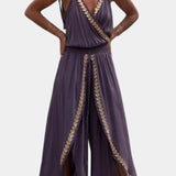 Lorena - Kleita ar Zelta Detalēm