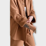 Lana | Komplekts ar pogām un elegantu līniju