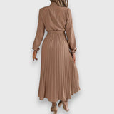 Stacey – Elegants kleita katrai izdevībai