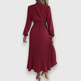 Stacey – Elegants kleita katrai izdevībai